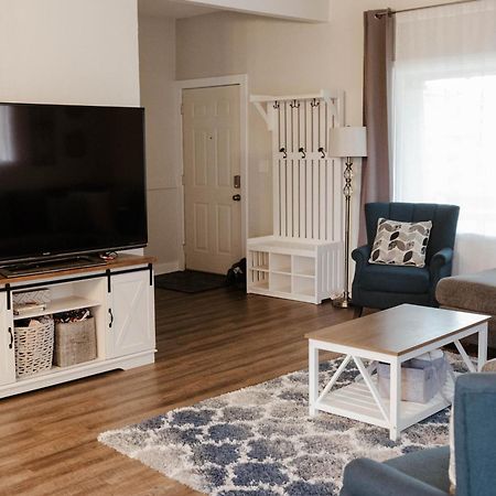 Central Tacoma Triplex Екстериор снимка