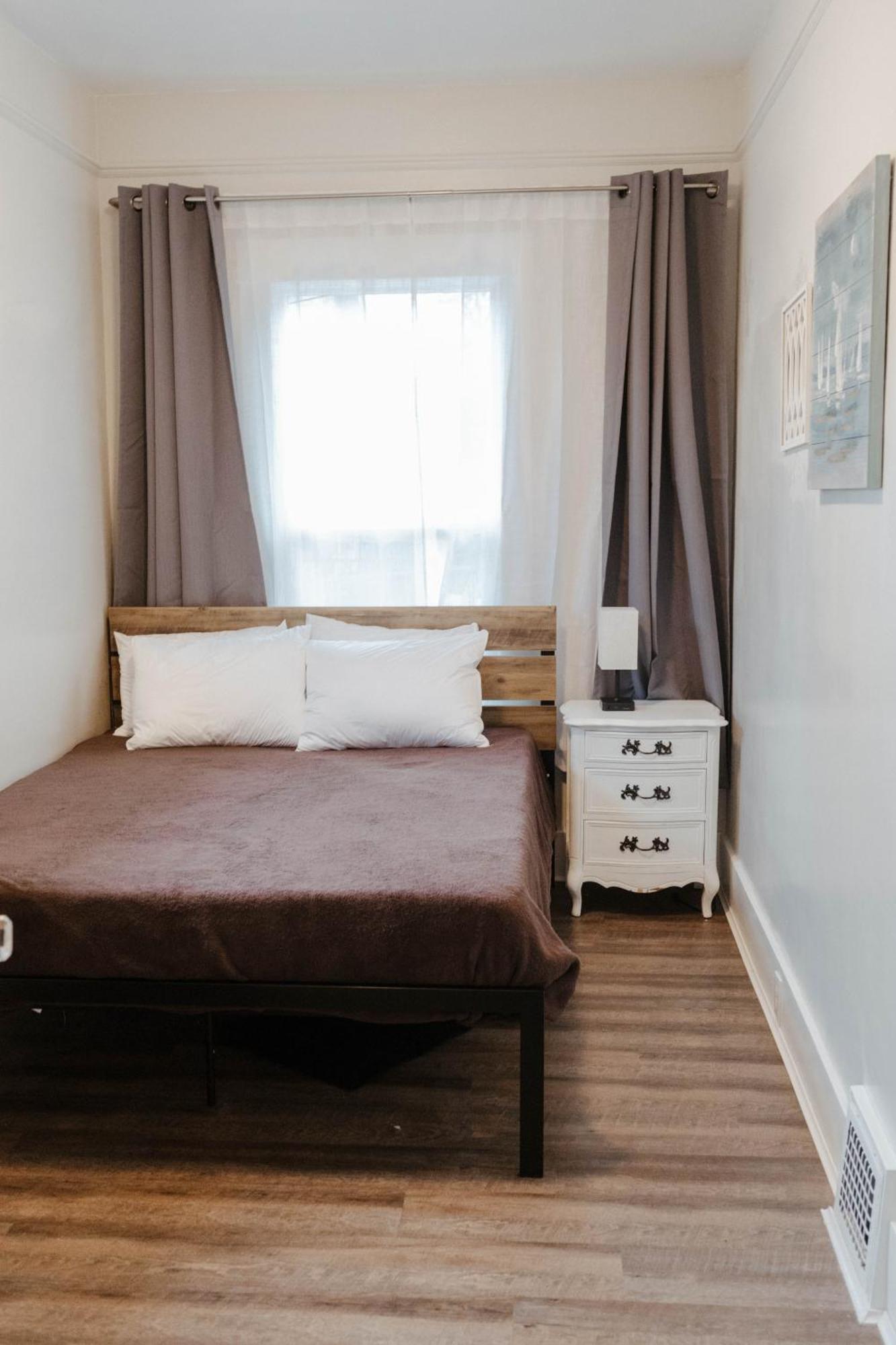 Central Tacoma Triplex Екстериор снимка