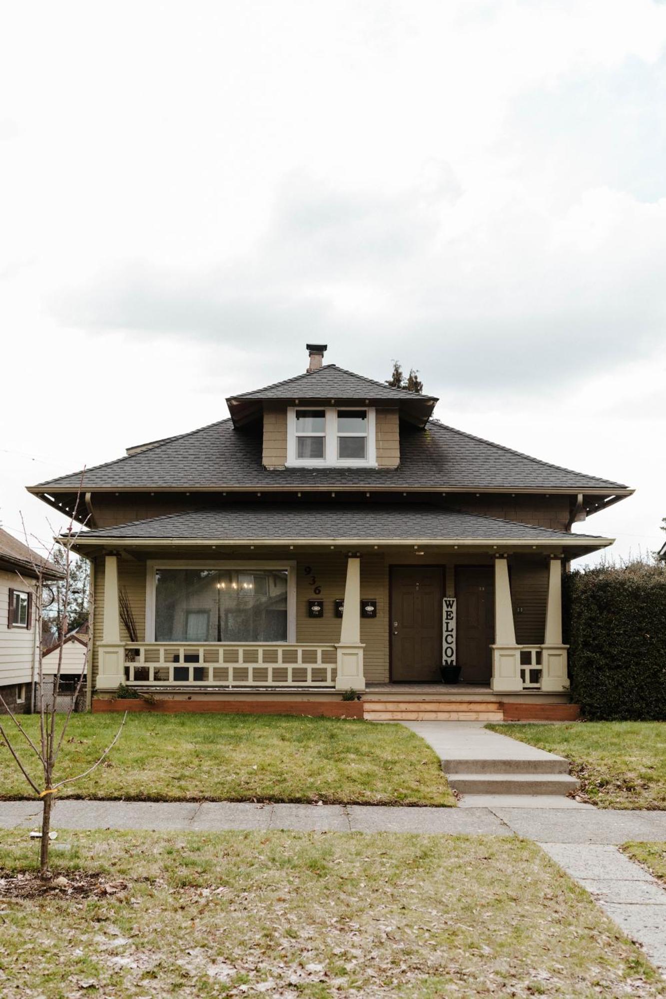 Central Tacoma Triplex Екстериор снимка
