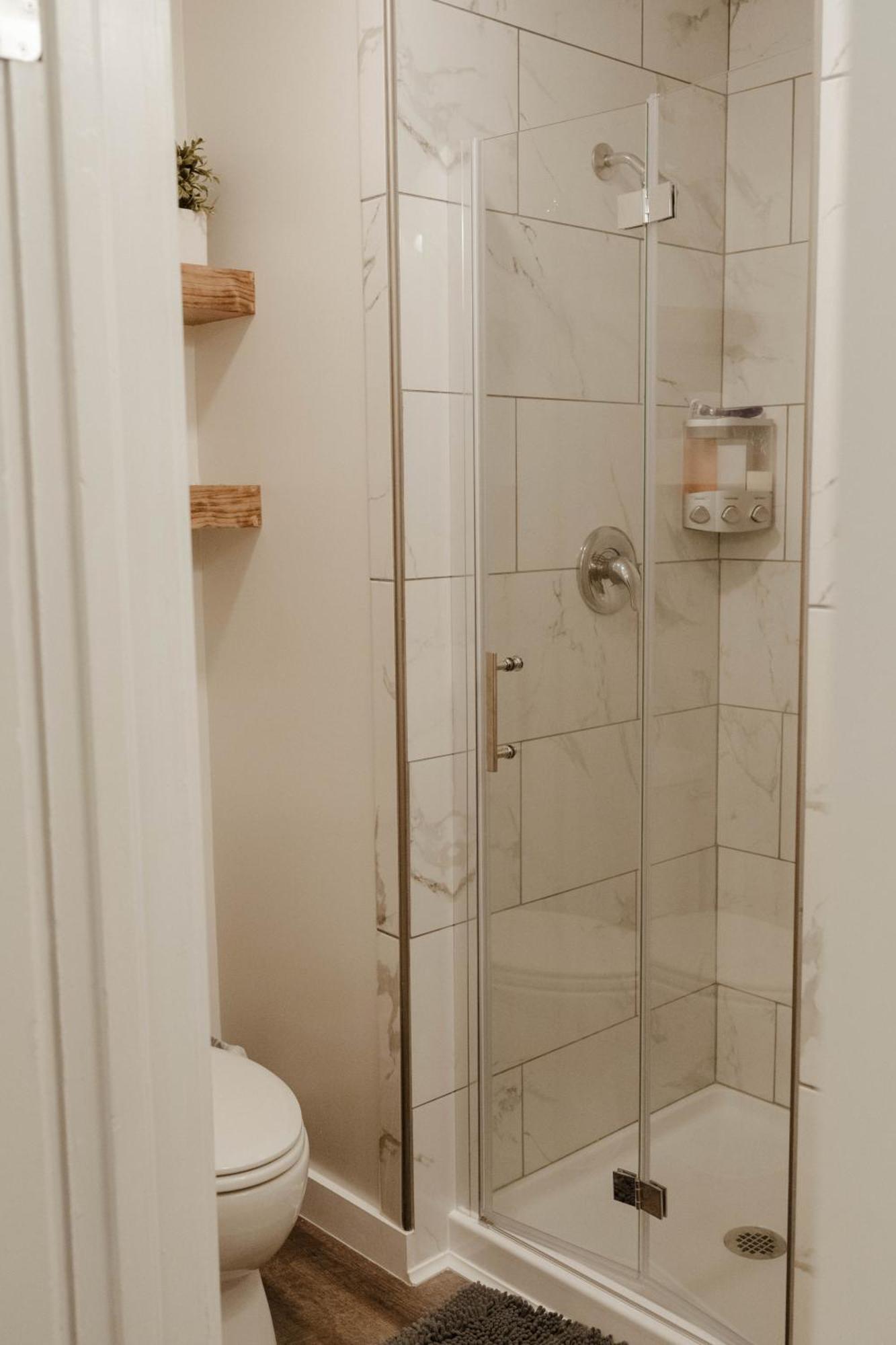 Central Tacoma Triplex Екстериор снимка