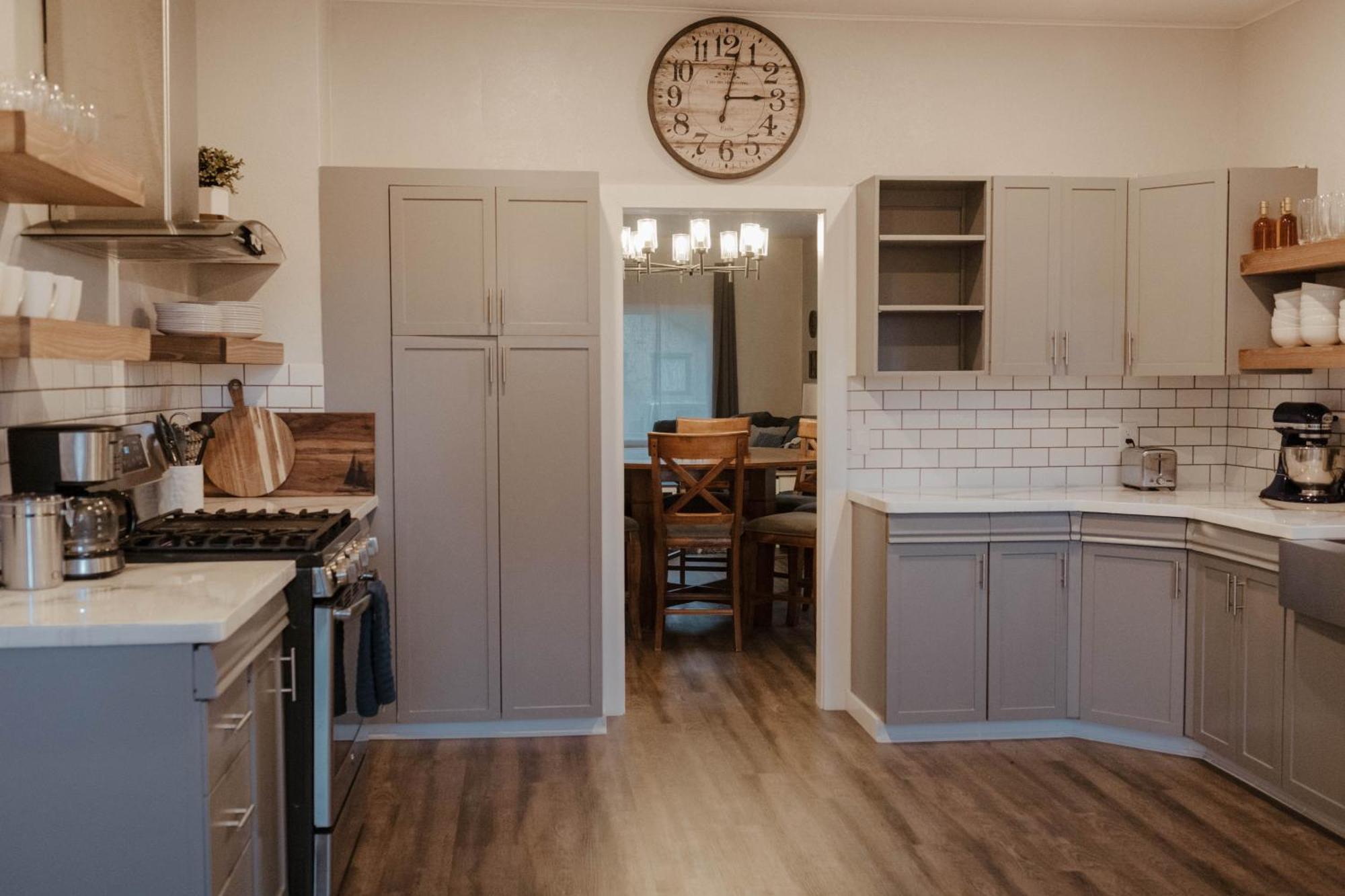 Central Tacoma Triplex Екстериор снимка