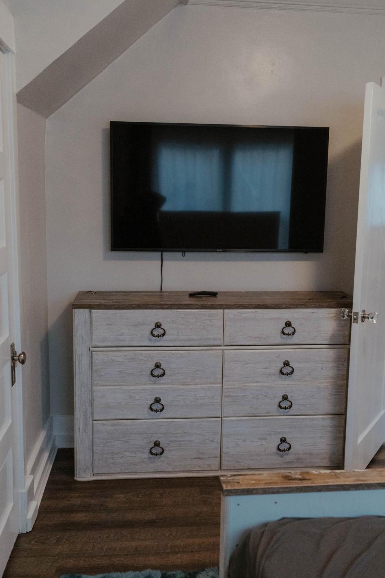 Central Tacoma Triplex Екстериор снимка