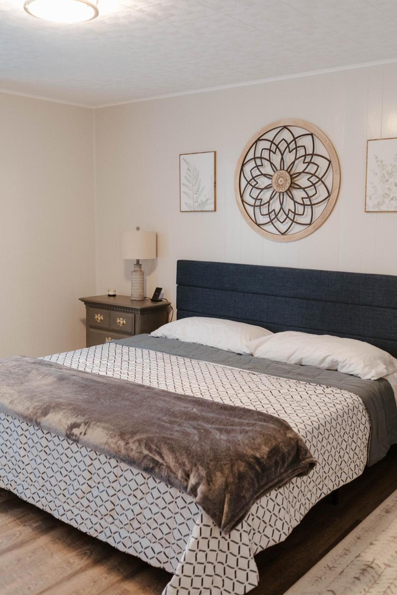 Central Tacoma Triplex Екстериор снимка