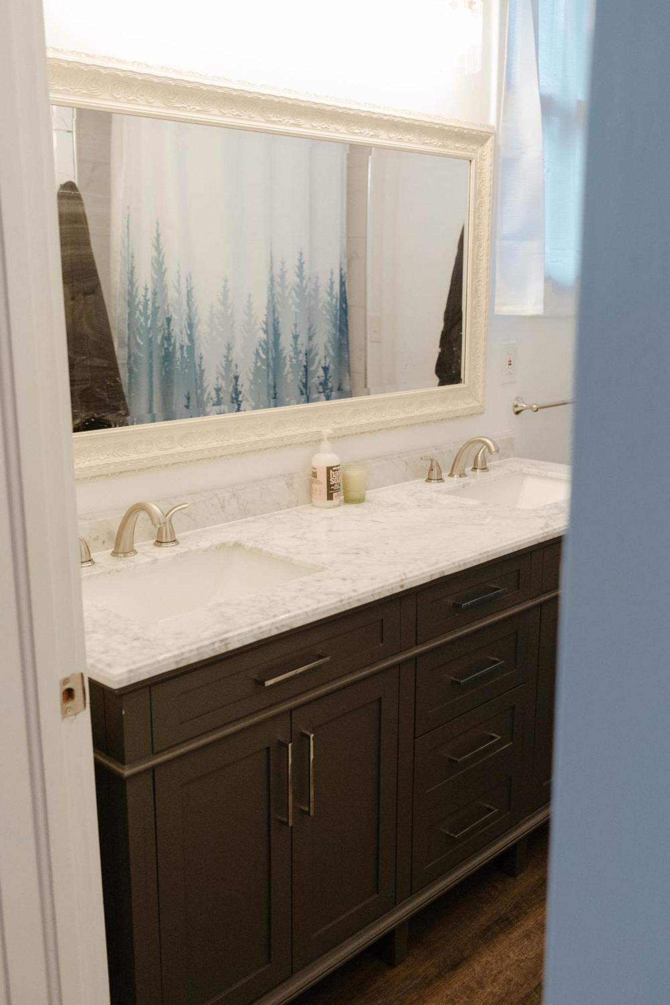 Central Tacoma Triplex Екстериор снимка